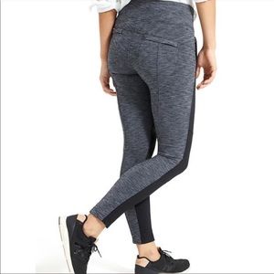 Athleta Highline Hybrid Ankle Tight Size 10